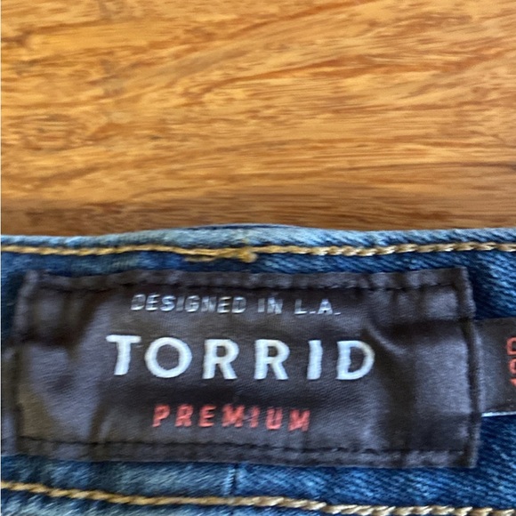 Torrid Women's Dark Blue Skinny Jeans - Picture 4 of 7